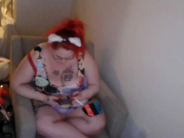 Live sex webcam photo for MysticLynn420 #290983026