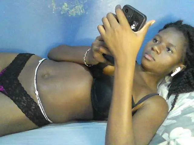 Live sex webcam photo for Mystiq-Ella #293440512