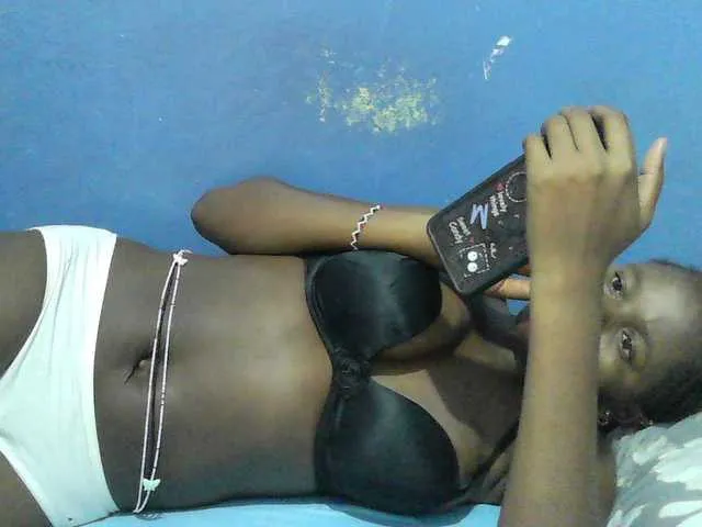 Live sex webcam photo for Mystiq-Ella #293662840