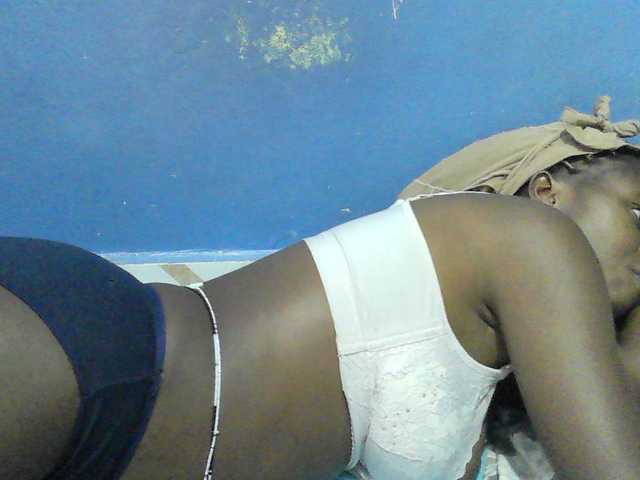 Live sex webcam photo for Mystiq-Ella #293778807