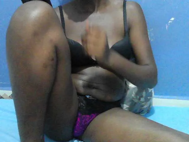 Live sex webcam photo for Mystiq-Ella #293842172