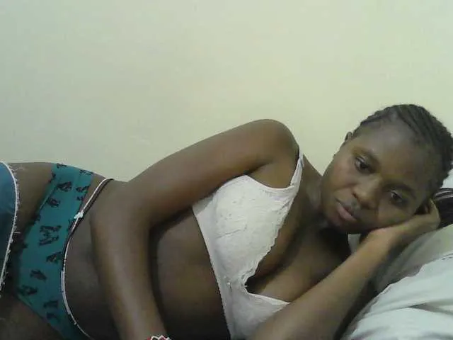 Live sex webcam photo for Mystiq-Ella #293998231