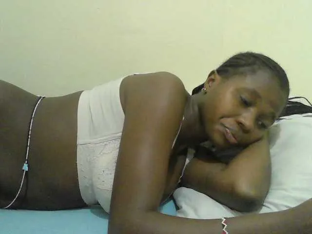 Live sex webcam photo for Mystiq-Ella #294057890
