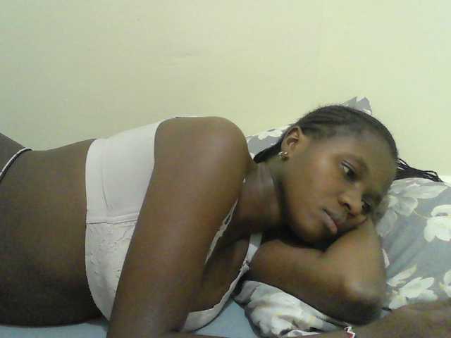 Live sex webcam photo for Mystiq-Ella #294060081