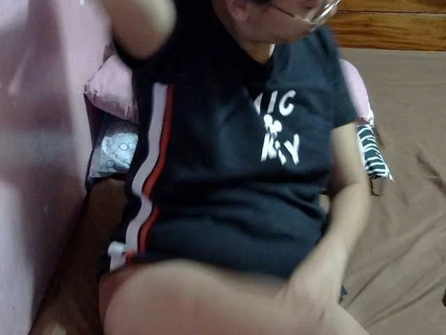 Live sex webcam photo for MystiqueMiss #294011307