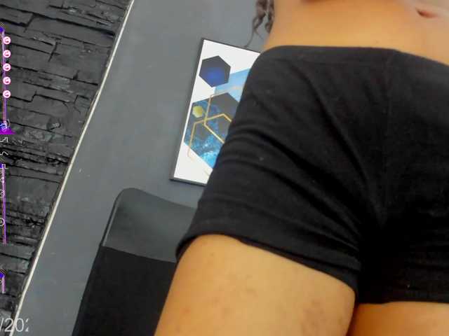 Live sex webcam photo for MystiqueTs #290555668