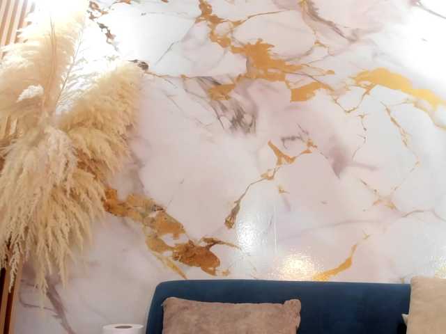 Live sex webcam photo for MystiqueTs #290688011