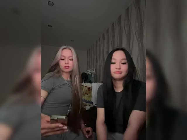 Live sex webcam photo for MyyyFacts #291229135