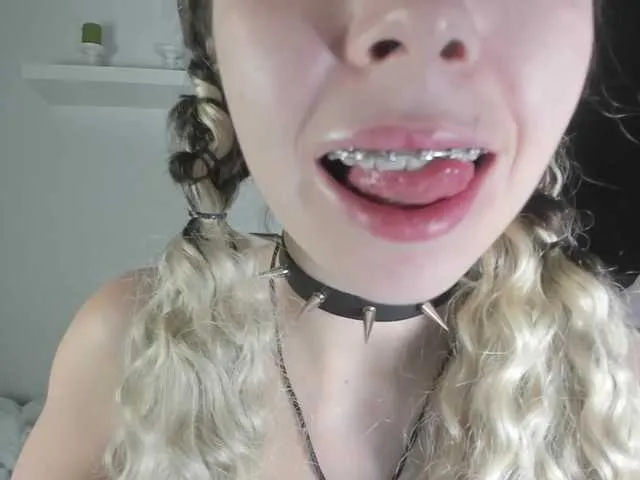 Live sex webcam photo for Mzxhhh #276426897