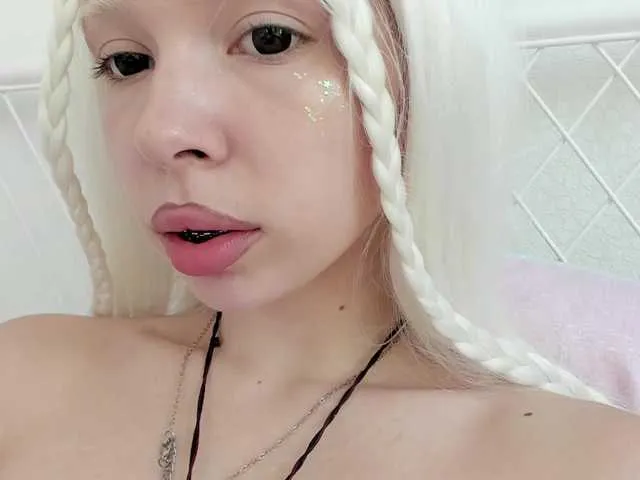 Live sex webcam photo for Mzxhhh #281066989