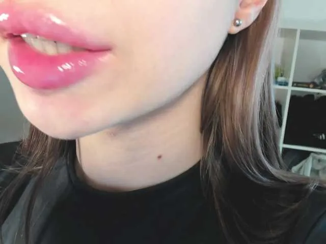 Live sex webcam photo for Mzxhhh #290575236