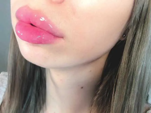 Live sex webcam photo for Mzxhhh #290703226