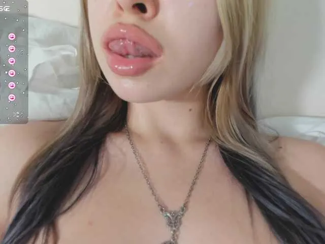 Live sex webcam photo for Mzxhhh #291933666
