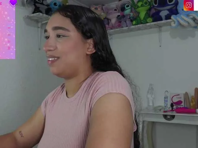 Live sex webcam photo for NABILA16 #290485430