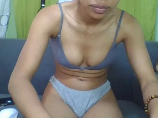Live sex webcam photo for NADIAH #294050787