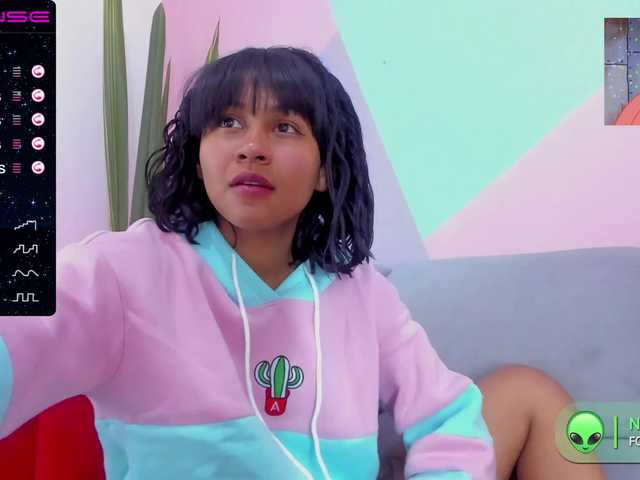 Live sex webcam photo for NAOMILUNA #271969164