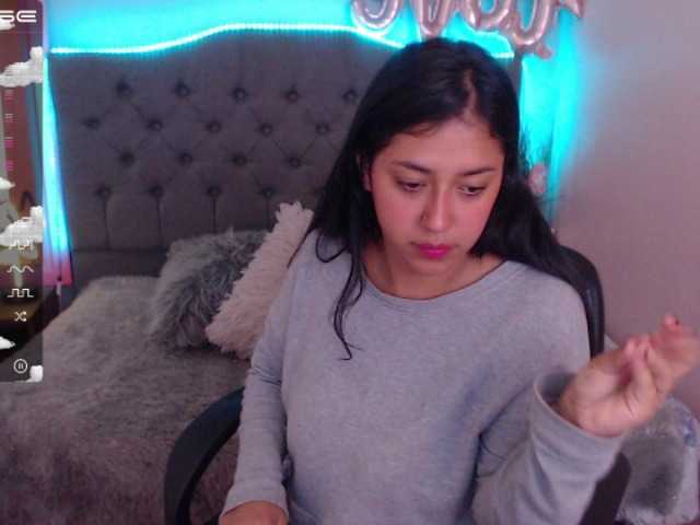 Live sex webcam photo for NATALIE-RUIZ #274057724