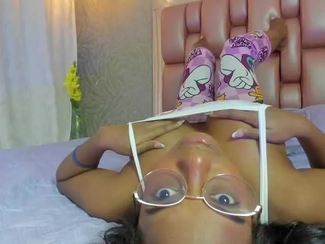 Live sex webcam photo for NATALIKIDMAN #291426362