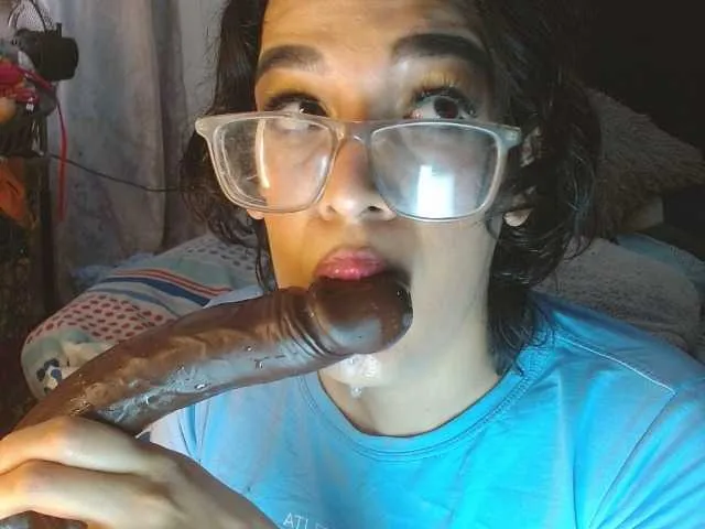 Live sex webcam photo for NATTYDOLL #293753258