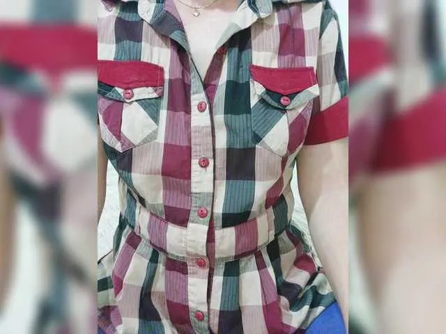 Live sex webcam photo for NERII11 #291345048