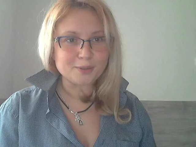 Live sex webcam photo for NERVOMOTINA #290249424