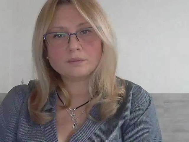 Live sex webcam photo for NERVOMOTINA #290370306