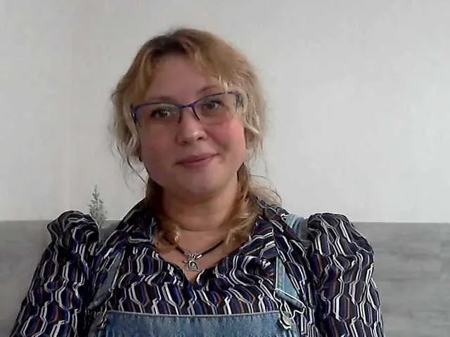 Live sex webcam photo for NERVOMOTINA #290383370