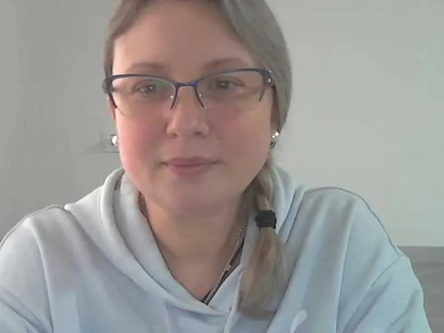 Live sex webcam photo for NERVOMOTINA #290415376