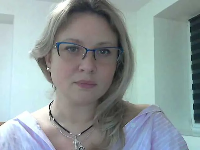 Live sex webcam photo for NERVOMOTINA #290649922
