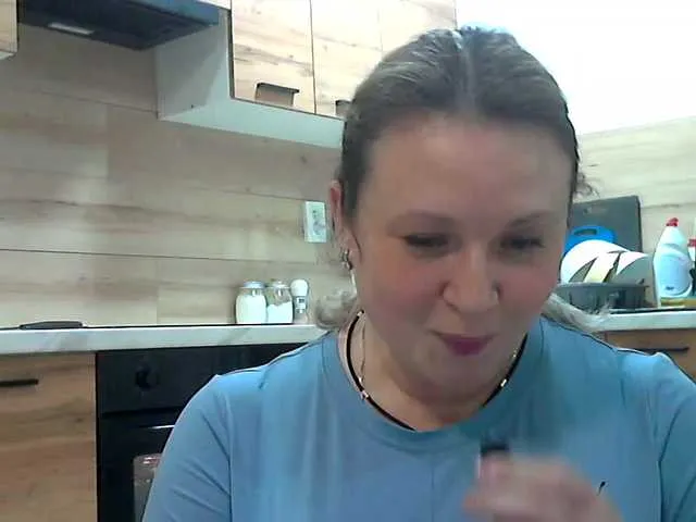 Live sex webcam photo for NERVOMOTINA #290686317