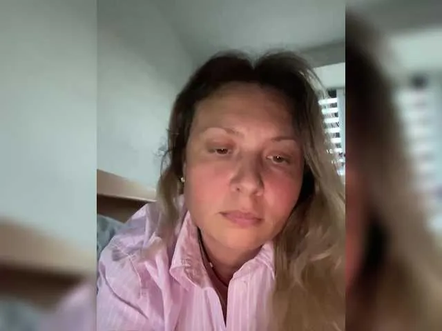 Live sex webcam photo for NERVOMOTINA #291072635