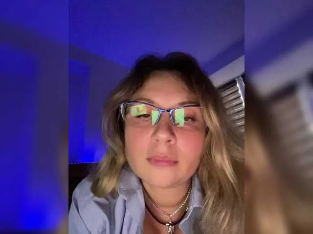 Live sex webcam photo for NERVOMOTINA #291461391