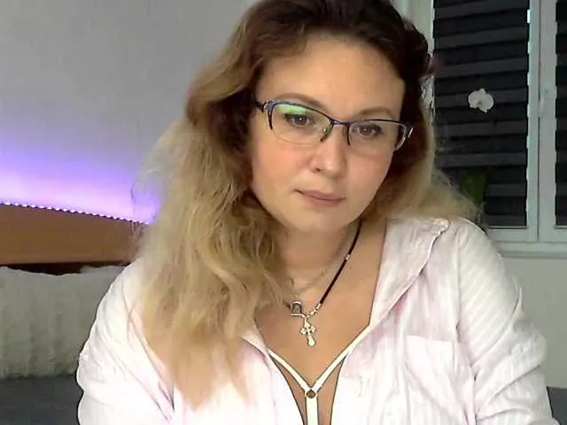 Live sex webcam photo for NERVOMOTINA #291664992