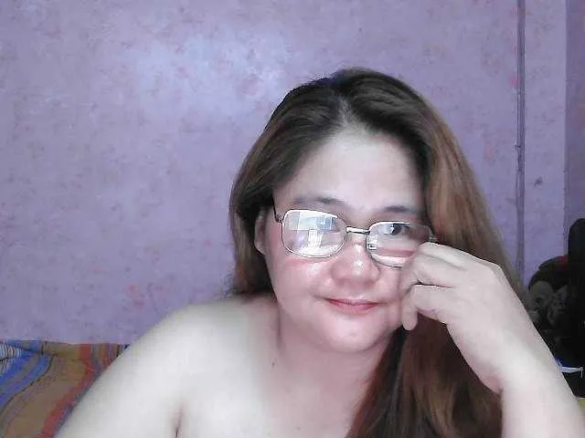 Live sex webcam photo for NICEtitspinay #289597315