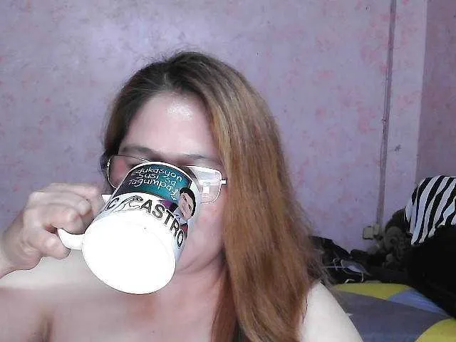 Live sex webcam photo for NICEtitspinay #289781310