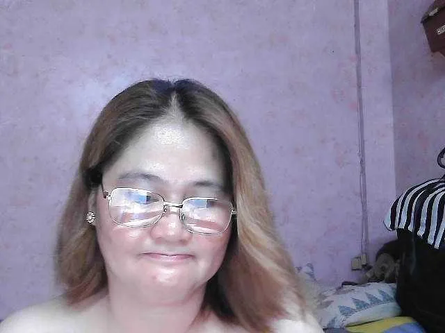 Live sex webcam photo for NICEtitspinay #290143441