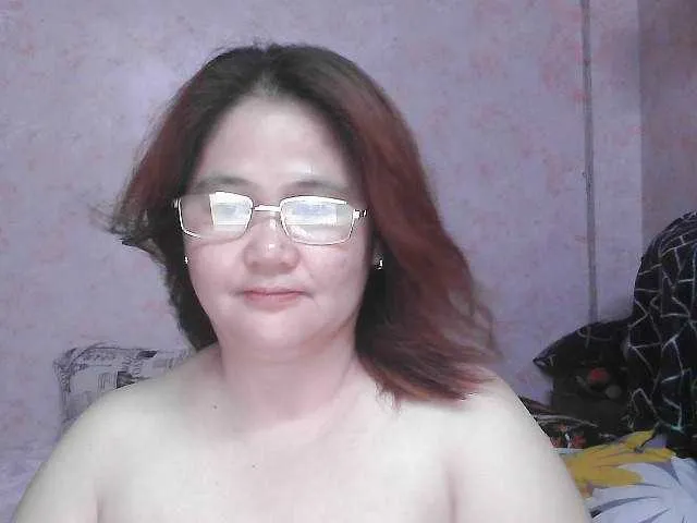 Live sex webcam photo for NICEtitspinay #290474552