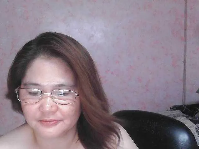 Live sex webcam photo for NICEtitspinay #290676100