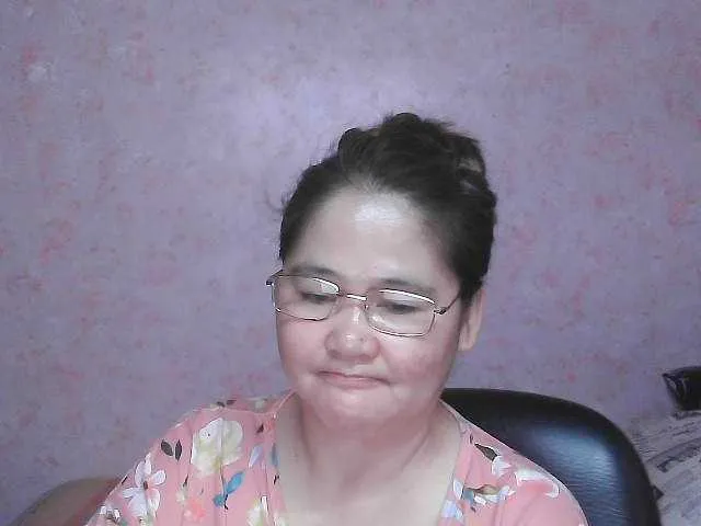 Live sex webcam photo for NICEtitspinay #290702646