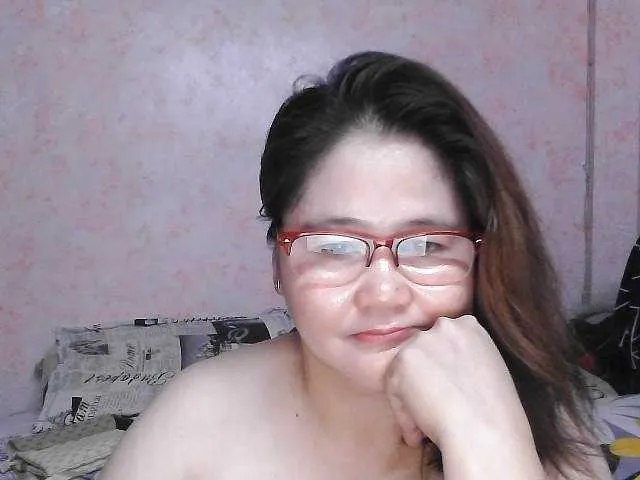 Live sex webcam photo for NICEtitspinay #291229691