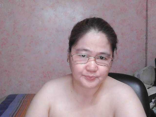 Live sex webcam photo for NICEtitspinay #292280770