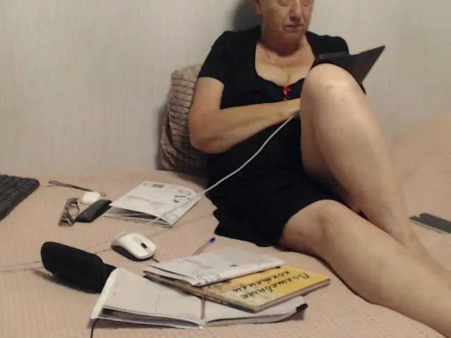 Live sex webcam photo for NINA-RICCI #291341259