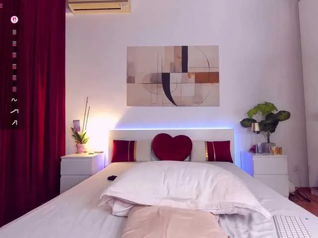 Live sex webcam photo for Nadeen69Nadia #292270163