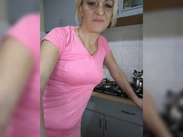Live sex webcam photo for Nadin-slut #290517623