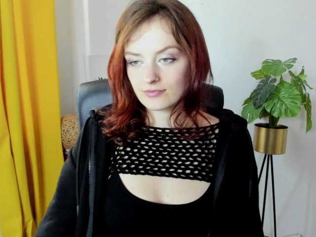 Live sex webcam photo for NadineGold #276231762