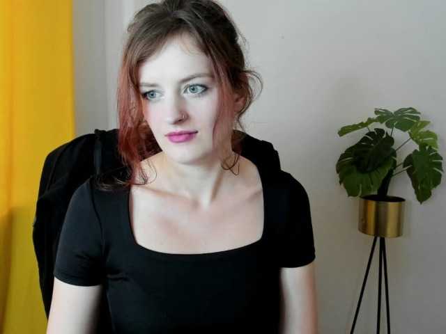 Live sex webcam photo for NadineGold #276266603