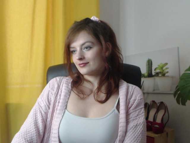 Live sex webcam photo for NadineGold #276401757