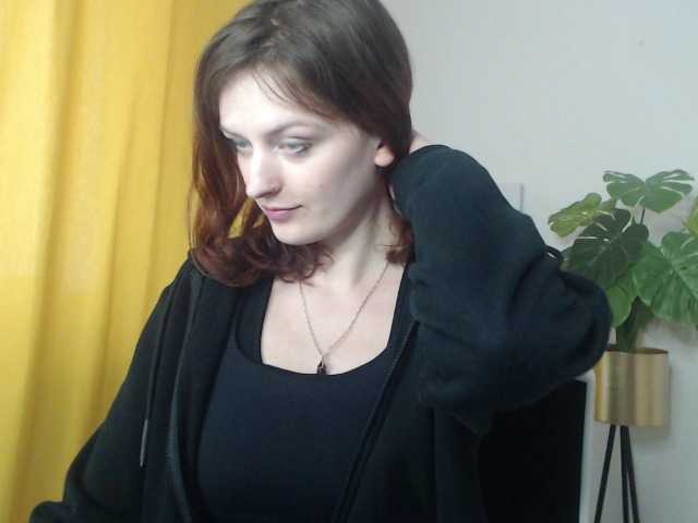 Live sex webcam photo for NadineGold #276913237