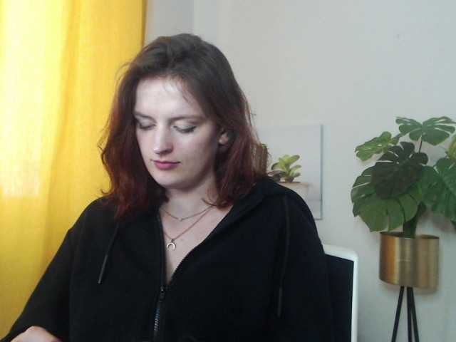 Live sex webcam photo for NadineGold #276997135