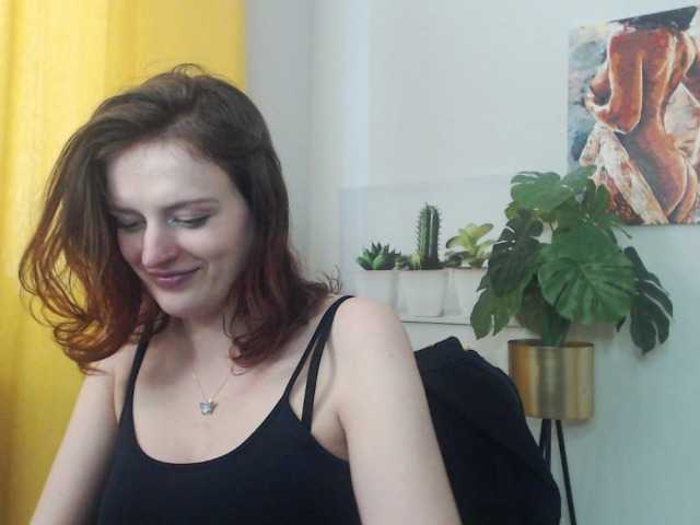 Live sex webcam photo for NadineGold #277508565